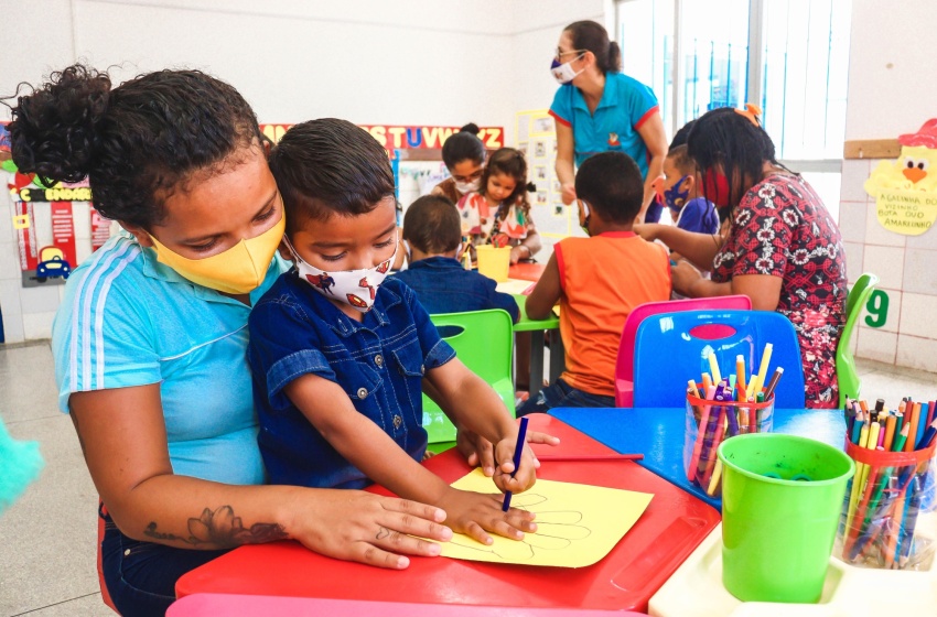 Creche Sônia Cavalcanti realiza atividades em homenagem ao Dia das Mães