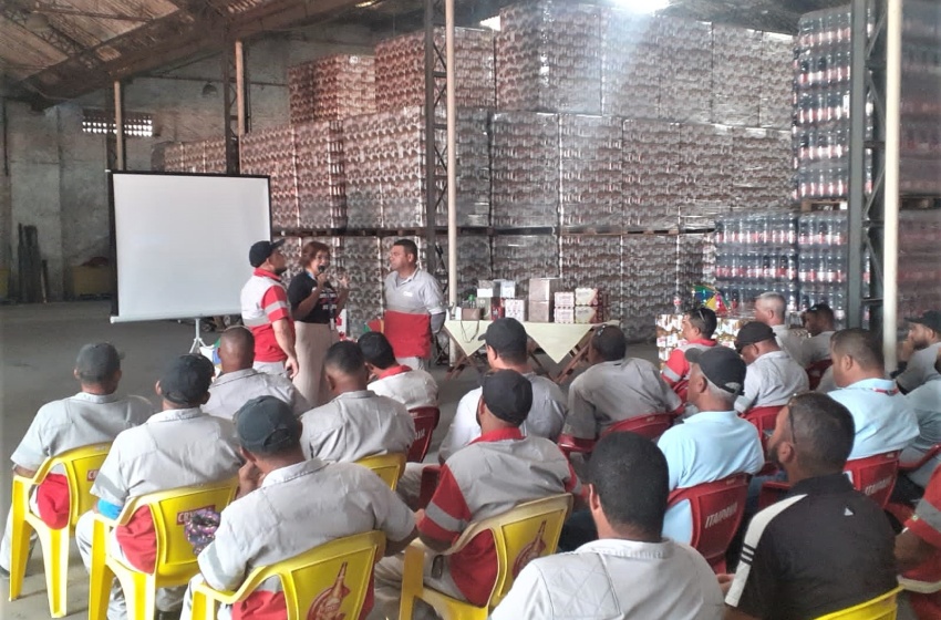 Saúde promove ação educativa sobre ISTs para trabalhadores do Distrito Industrial