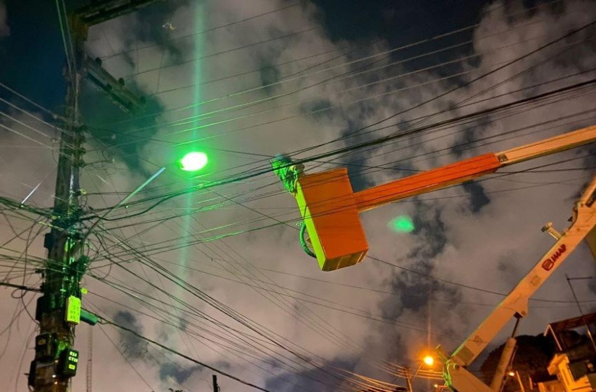 Prefeitura de Maceió leva mutirão de iluminação ao Clima Bom