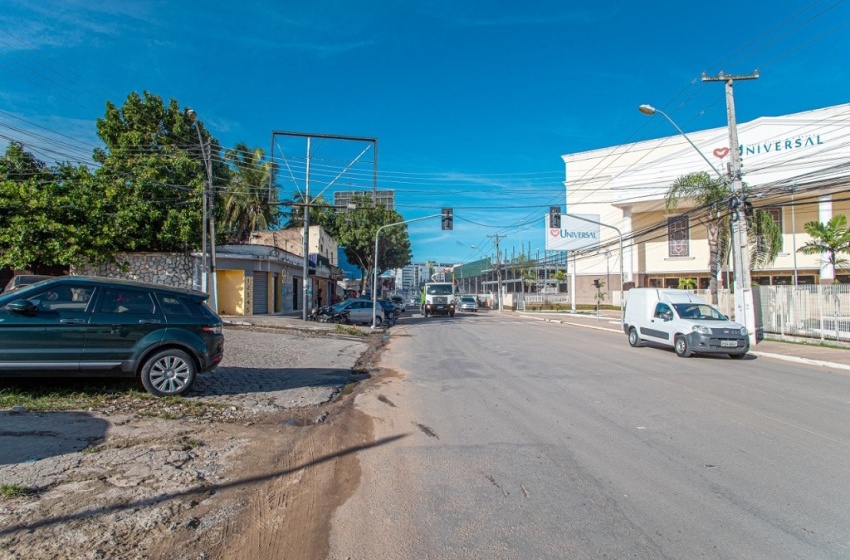 SMTT altera local de abrigo de ônibus na Avenida Comendador Gustavo Paiva