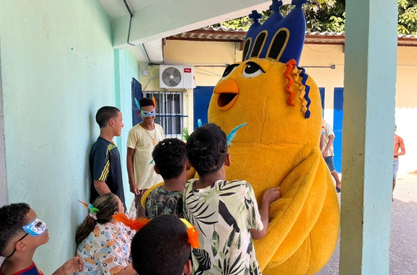 Pinto da Madrugada leva cultura e alegria para abrigo em ação especial da Prefeitura de Maceió