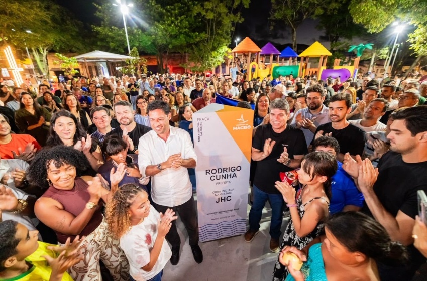 Prefeito Rodrigo Cunha entrega Praça Nossa Senhora das Graças revitalizada na Levada