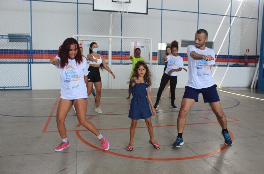 Projeto 'Lugar de Família é na Escola' garante direito ao lazer para comunidades de Maceió