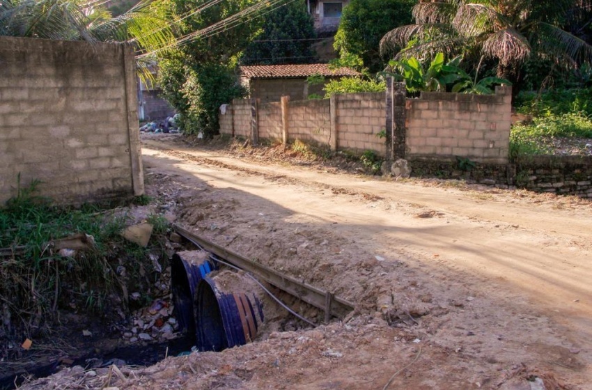 Prefeitura recupera ponte e melhora mobilidade no Henrique Equelman