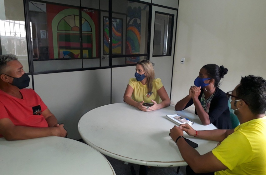Equipe técnica da FMAC se reúne com segmentos culturais
