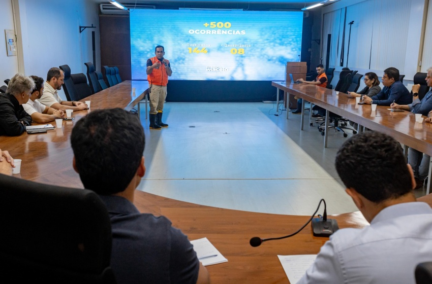 JHC reúne secretários e determina que força-tarefa seja reforçada para atender população