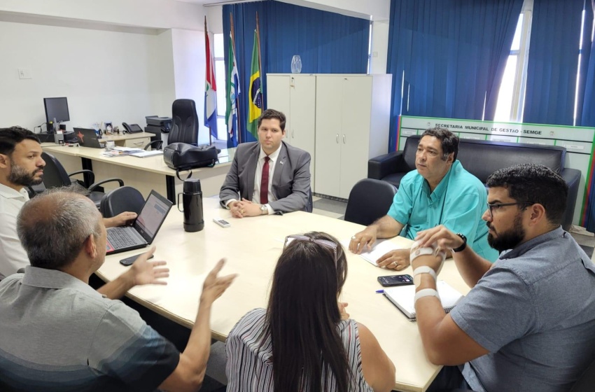 Gestão e Convívio Social discutem melhorias na feira de artesanato da Pajuçara