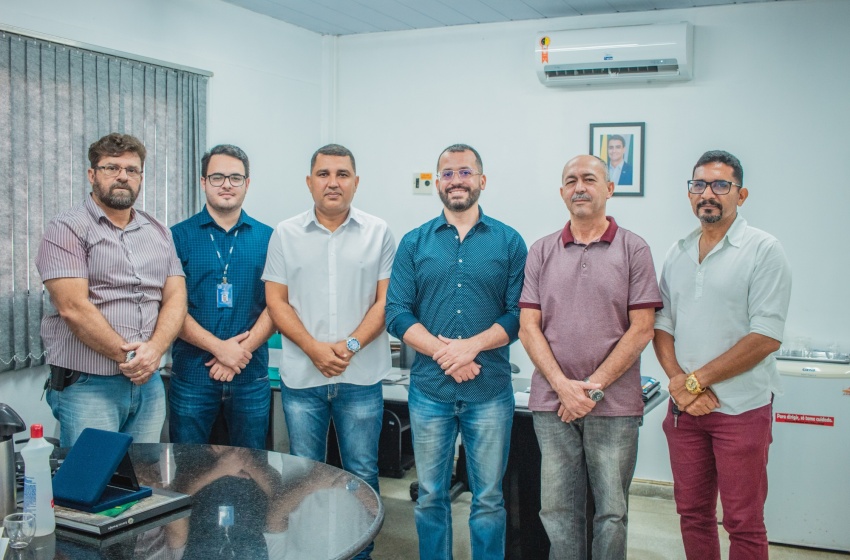 SMTT recebe lideranças do Jacintinho para atender demandas da população