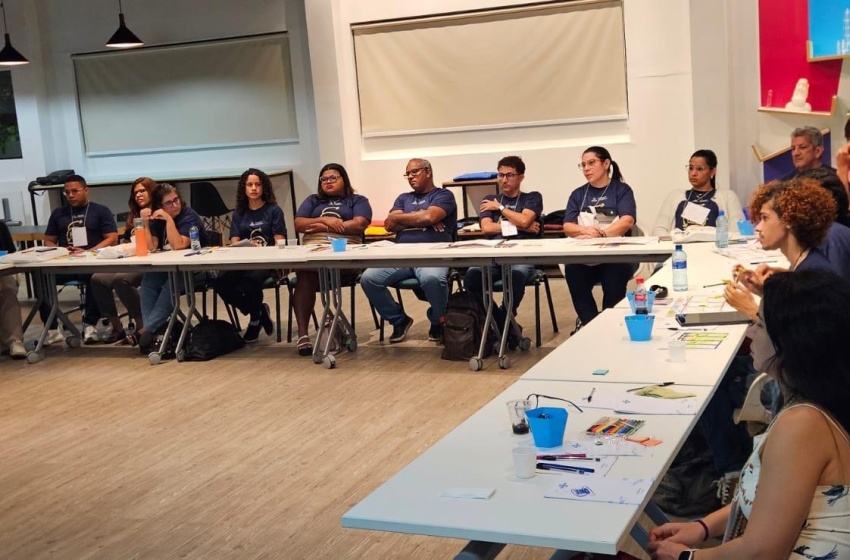 Estudantes de Núcleo de Inovação da Semed participam de oficina sobre modelo de negócio