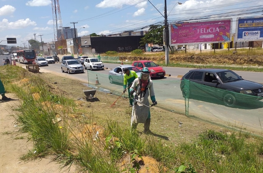 Via Bela volta à Avenida Menino Marcelo com serviços de limpeza e manutenção