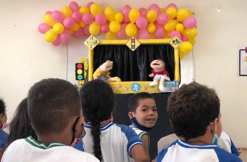 SMTT fecha semana com visita escolar à sede do órgão