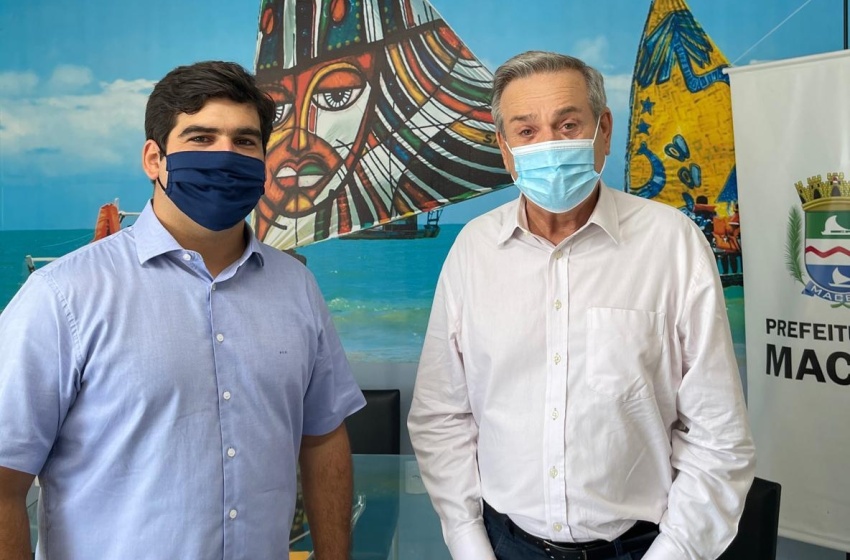 Vice-prefeito Ronaldo Lessa visita secretário de Turismo de Maceió