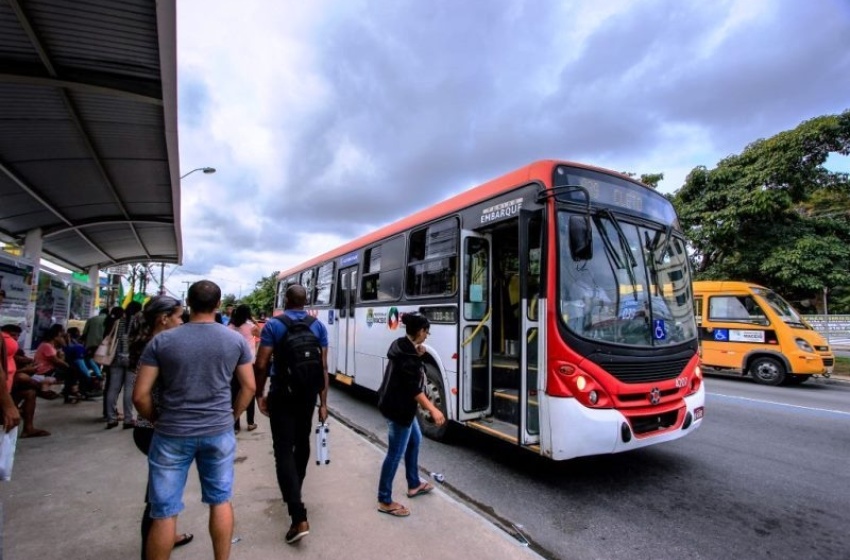 Prefeitura amplia frotas de ônibus em horários de pico