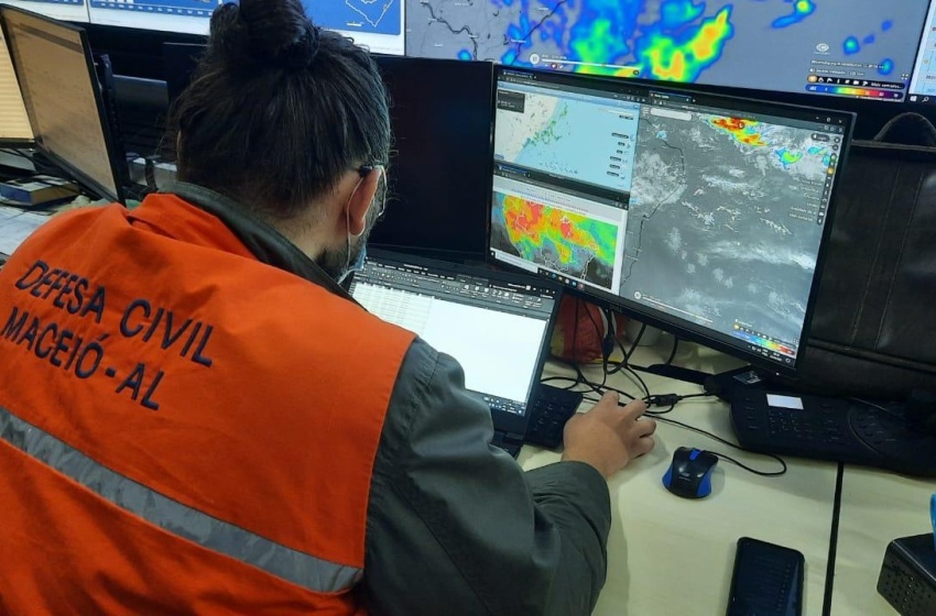 Defesa Civil registra 145 ocorrências em fim de semana de chuva em Maceió