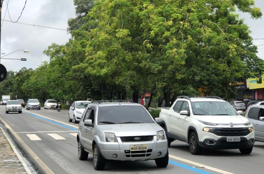 Condutores devem redobrar cuidados em dias de chuva