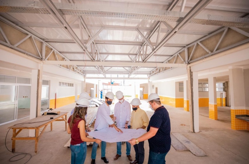 Prefeitura visita obra de creche que atenderá 188 crianças no Vergel