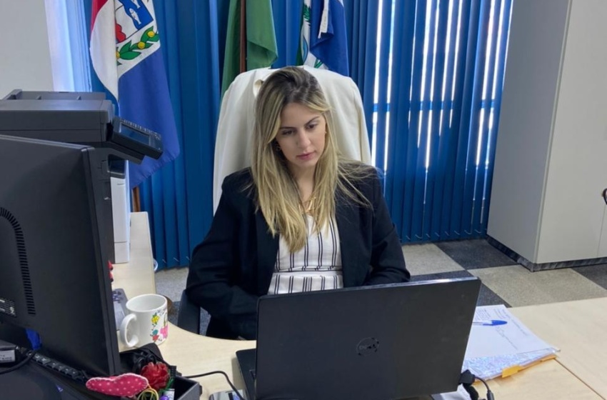 Secretária de Gestão participa de curso de Liderança Feminina