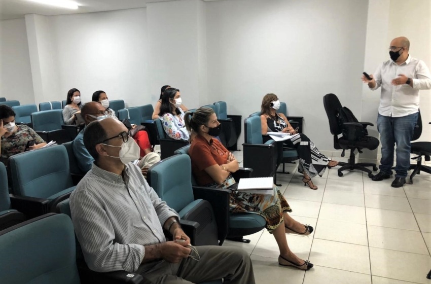 Pam Salgadinho: encontro discute melhorias na prestação de serviços