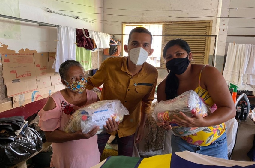 Lavadeiras recebem doações da Campanha Vacina Solidária