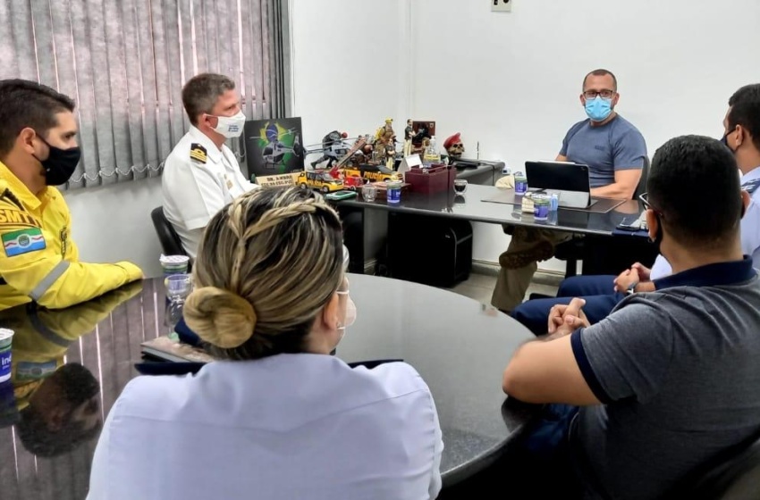 SMTT discute ações em parceria com Marinha e Aeronáutica