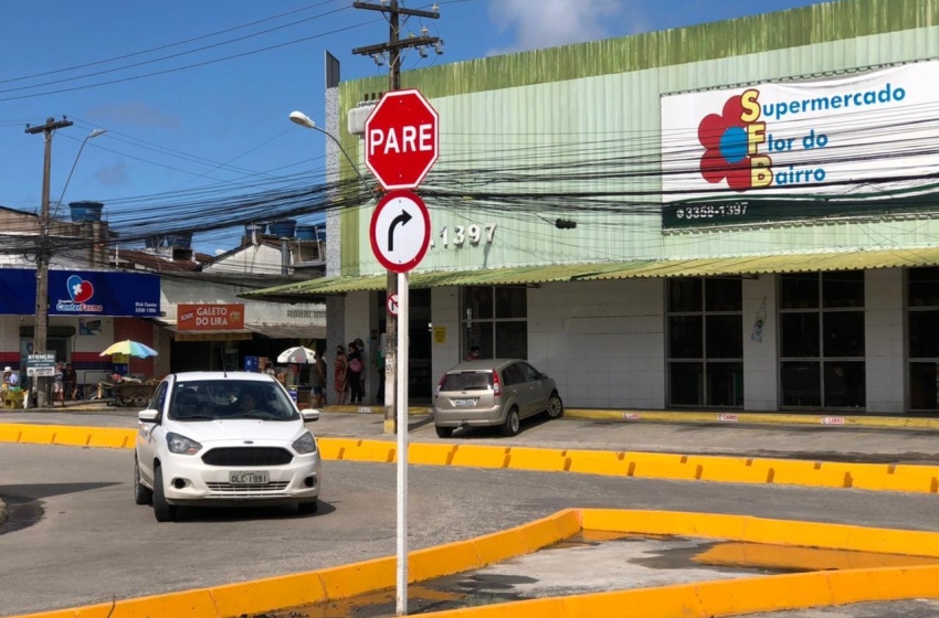 SMTT implanta novas sinalizações e ordena trânsito no bairro Petrópolis
