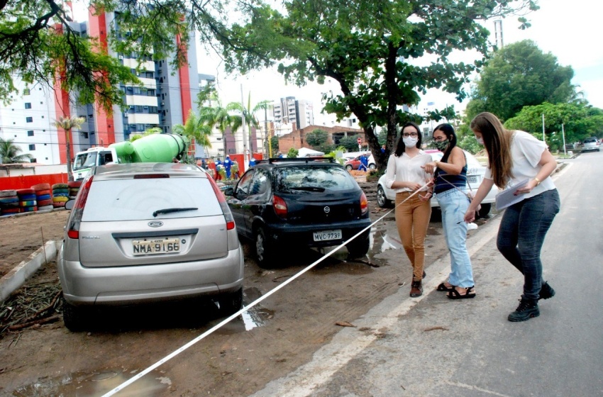 Equipe formada por mulheres fiscaliza obras do Parque da Mulher
