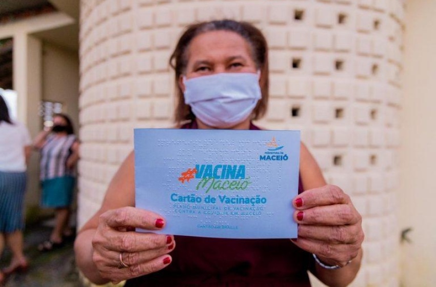 Cartão de Vacinação em braile completa um mês de promoção da acessibilidade