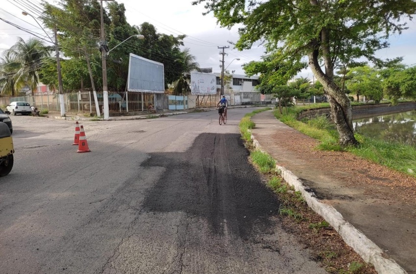 Bairros da parte baixa recebem operação tapa-buraco