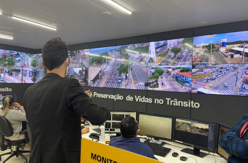 Representantes do setor de tecnologia e inovação da SMTT conhecem experiências no Ceará