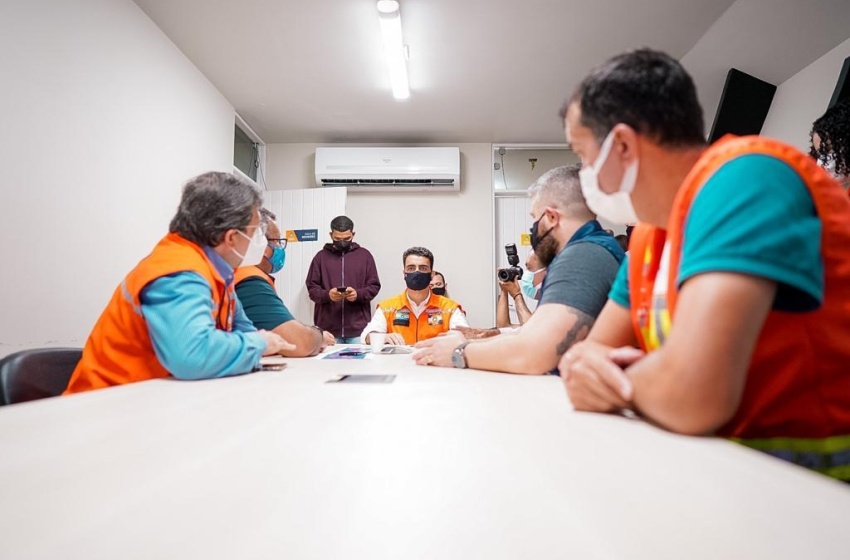 Chuvas: Prefeitura afirma que prioridade é salvar vidas