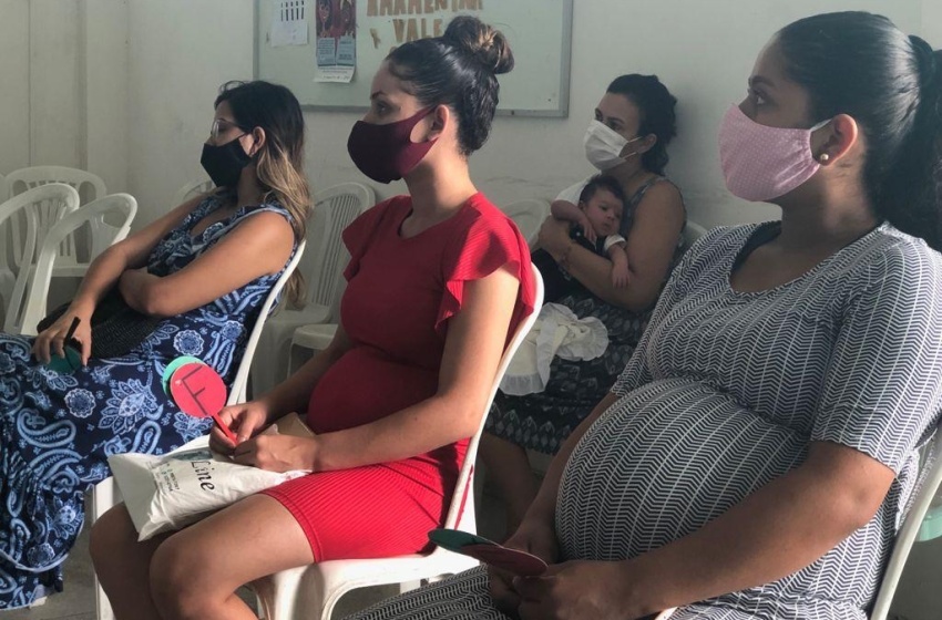 Unidade Docente da Ufal realiza atividades alusivas ao Agosto Dourado com usuárias do Village