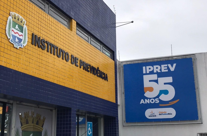 Antecipação de salário de dezembro beneficia aposentados e pensionistas de Maceió