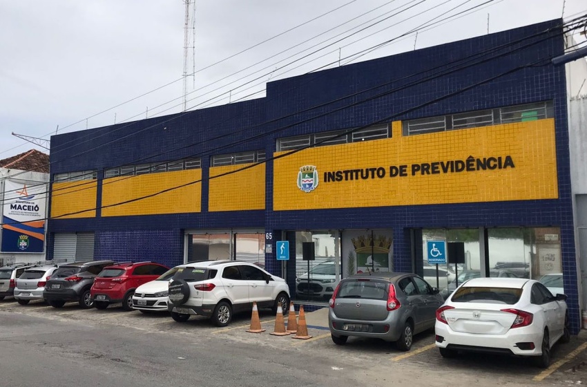 Iprev realiza catalogação de 6 mil processos antigos