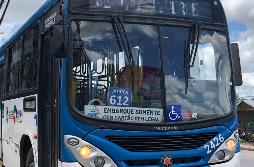 Usuários comemoram primeiro mês da linha 612-Forene/Jatiúca