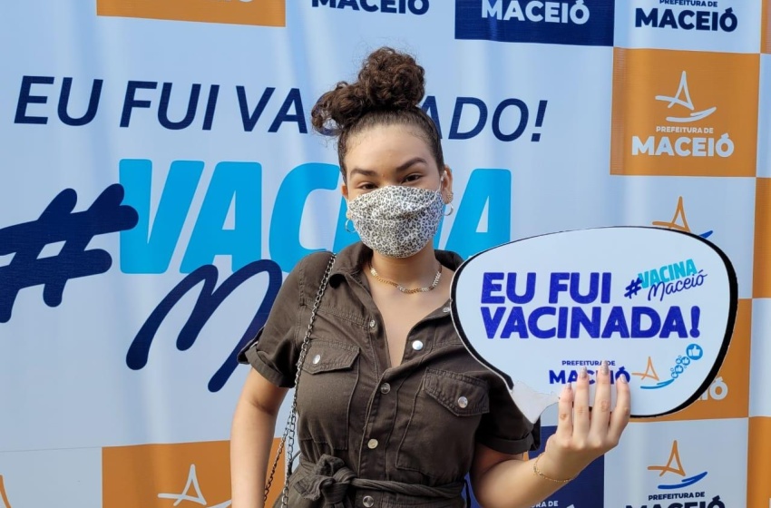 Avanço na imunização contra a Covid-19 permite que adolescentes sejam vacinados