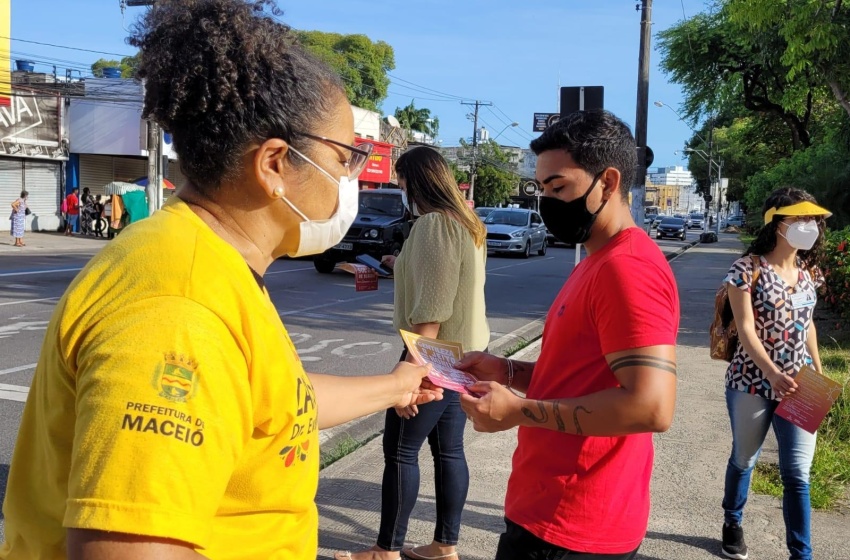 Caps Everaldo Moreira promove sensibilização sobre Setembro Amarelo na Praça do Centenário