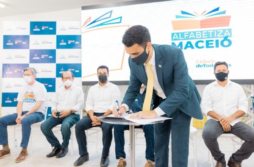 Alfabetiza Maceió: Profissionais aprovam formação continuada