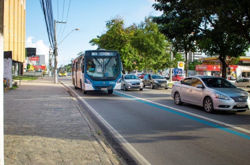 SMTT orienta sobre o uso permitido da faixa azul em feriados e fins de semana
