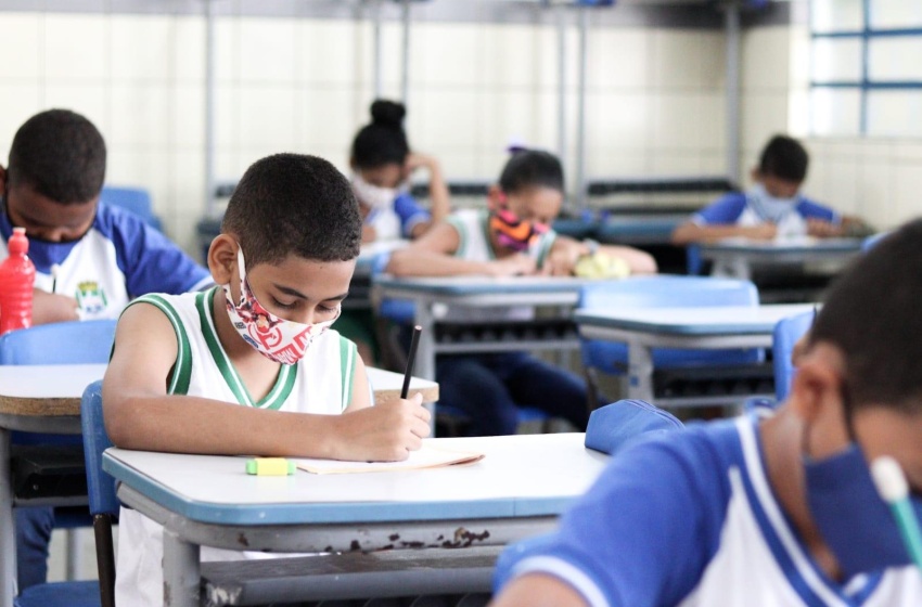 Alunos do ensino fundamental participam da 1ª olimpíada de Matemática de Maceió