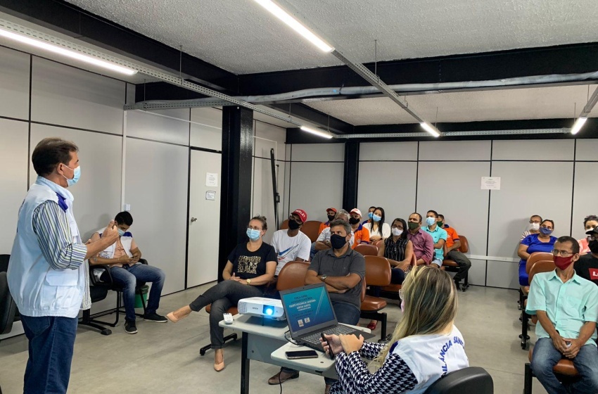 Vigilância Sanitária capacita profissionais de laticínios sobre boas práticas