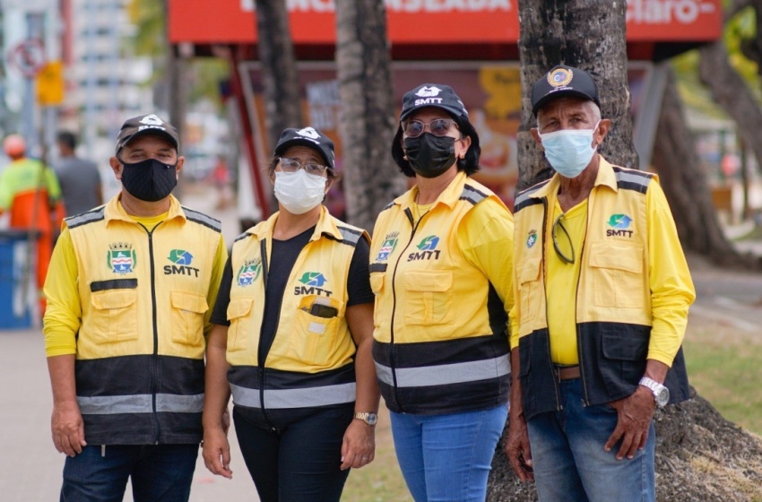 SMTT presta apoio viário na chegada de cruzeiros e fiscaliza estacionamento indevido