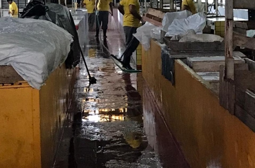 Ação integrada de limpeza realiza serviços no mercado e feira do Tabuleiro