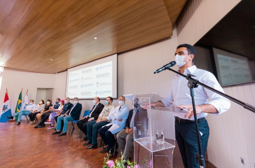 Prefeitura participa da entrega de equipamento no HU e destaca avanços na saúde