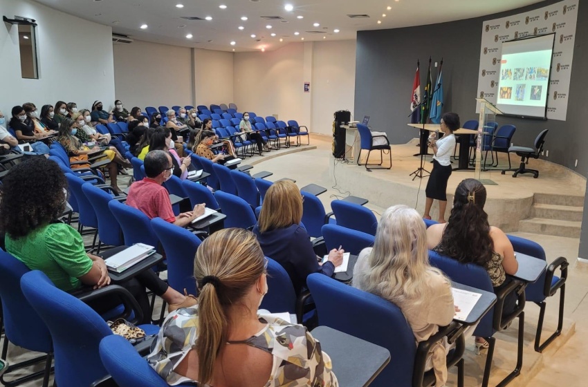 Saúde discute estratégias de enfrentamento à violência contra crianças e adolescentes