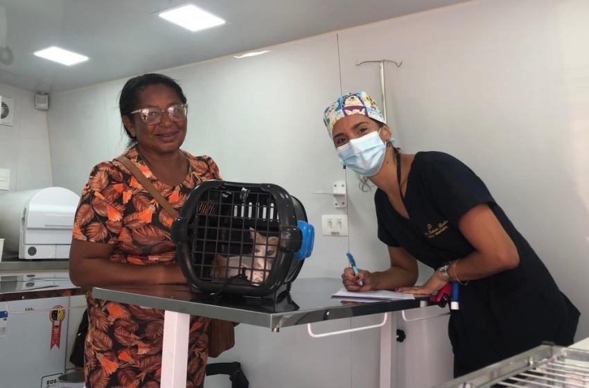 Gabinete da Causa Animal conscientiza tutores sobre prevenção das doenças renais em cães e gatos