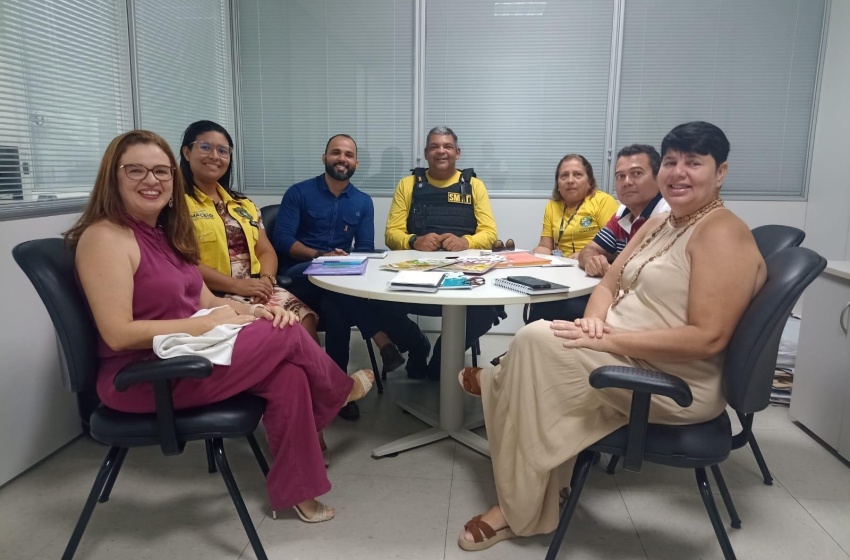 Equipe de Educação da SMTT participa de atividades do Maio Amarelo