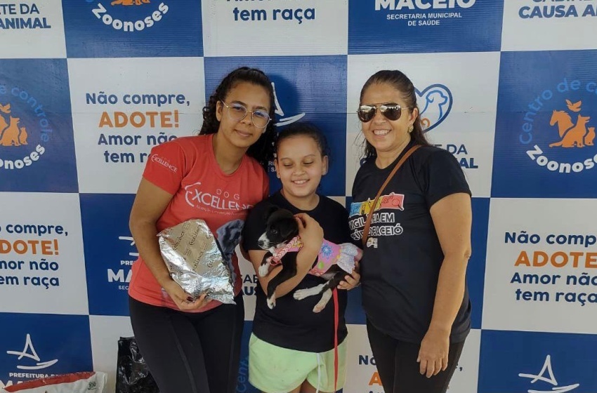 Feira de Adoção da Prefeitura assegura lares para dois animais