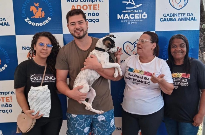 Feira de Adoção da Prefeitura assegura cinco adoções responsáveis
