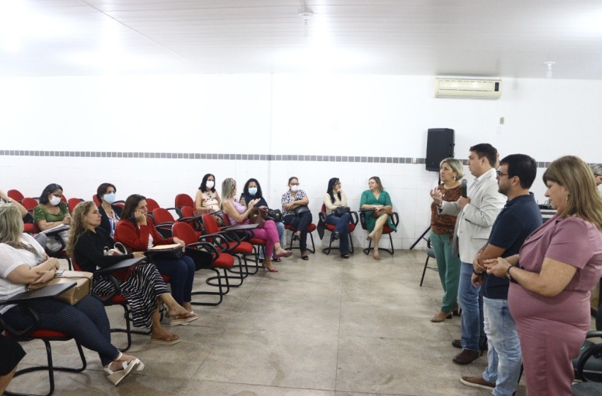 Secretário de Educação recebe demandas de diretores escolares para avançar nas pautas do funcionalismo
