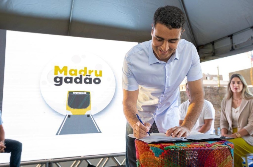 Prefeitura lança programa Madrugadão e entrega novos ônibus para o transporte público